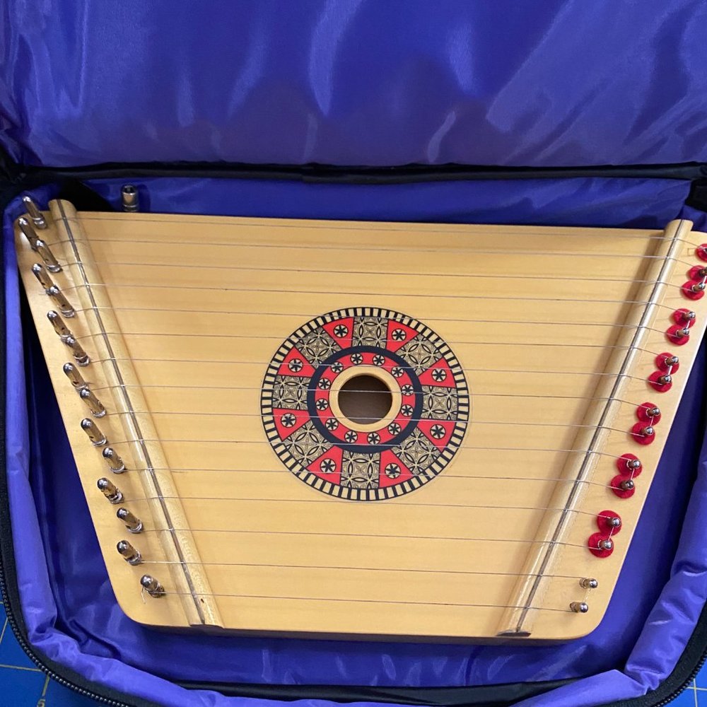 VINTAGE Hearth Song Music Maker Lap Harp with Case